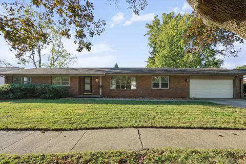 1107 Mitchem Dr, Urbana, IL 61801