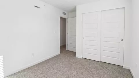 Bedroom - 1313 Foxglove Dr, Bartlett, IL 60103 photo 5 of 6