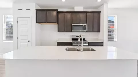Kitchen - 1313 Foxglove Dr, Bartlett, IL 60103 photo 4 of 4