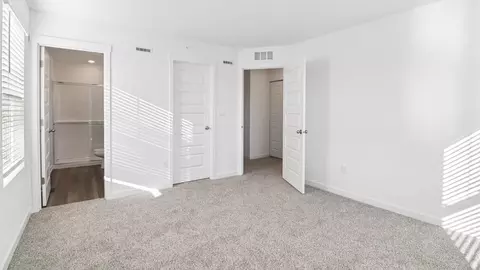 Bedroom - 1313 Foxglove Dr, Bartlett, IL 60103 photo 2 of 6