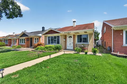 5941 S Parkside Ave, Chicago, IL 60638