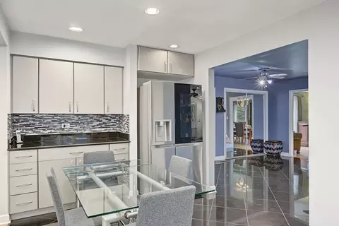 Other - 6 Dogwood Rd, Rolling Meadows, IL 60008 photo 2 of 11