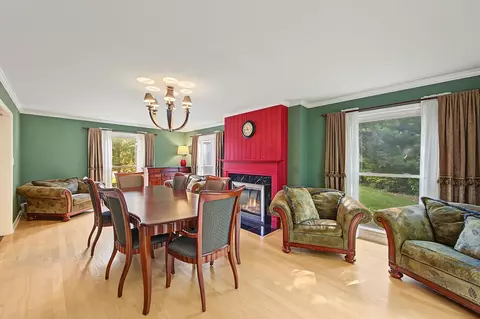 Dining - 6 Dogwood Rd, Rolling Meadows, IL 60008 photo 2 of 2