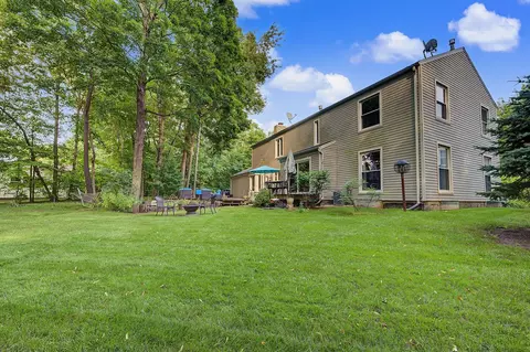 Exterior - 6 Dogwood Rd, Rolling Meadows, IL 60008 photo 6 of 6