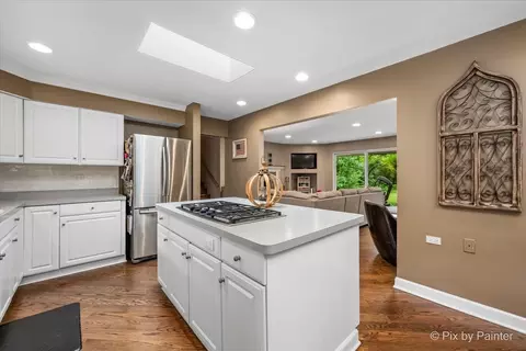 Kitchen - 1 S660 Winfield Rd, Wheaton, IL 60189 photo 2 of 2