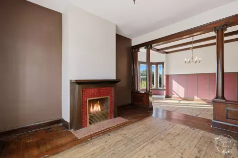 Living - 4124 Main St, Kankakee, IL 60901 photo 2 of 4