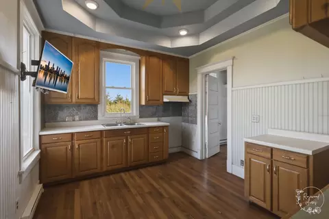 Kitchen - 4124 Main St, Kankakee, IL 60901 photo 1 of 2