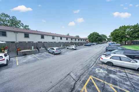 Exterior - 1714 Sessions Walk, Hoffman Estates, IL 60169 photo 6 of 7