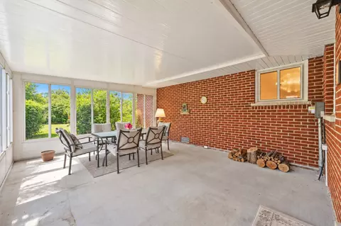 Exterior - 1723 E Maya Ln, Mount Prospect, IL 60056 photo 4 of 7