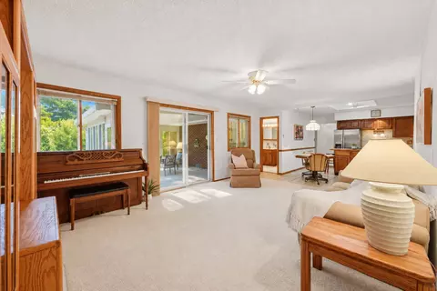 Living - 1723 E Maya Ln, Mount Prospect, IL 60056 photo 5 of 5