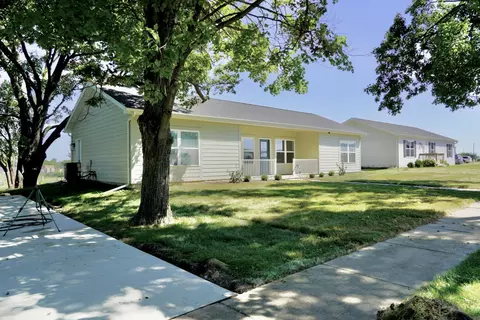 Exterior - 304 Elm St, Mclean, IL 61754 photo 3 of 6