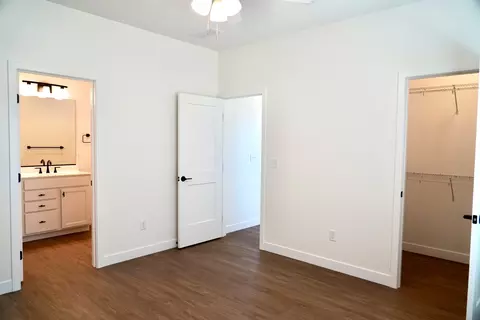 Bedroom - 304 Elm St, Mclean, IL 61754 photo 2 of 6