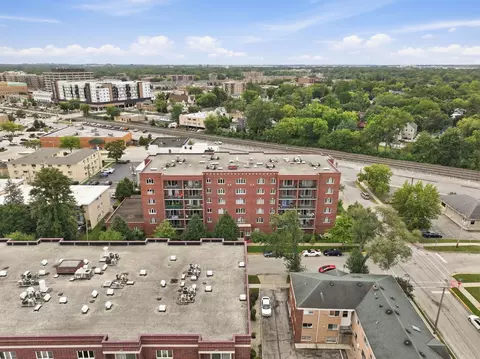 View/Area - 1325 Perry St #206, Des Plaines, IL 60016 photo 2 of 5