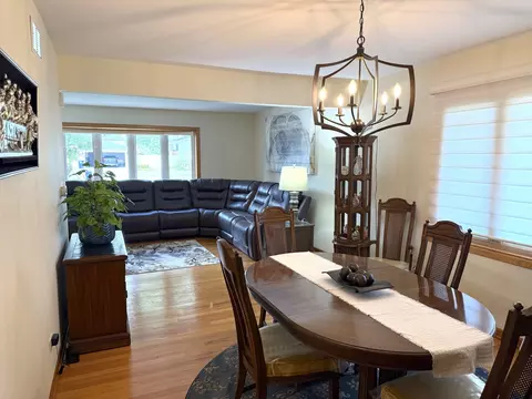 Dining - 7129 Exner Rd, Darien, IL 60561 photo 1 of 2