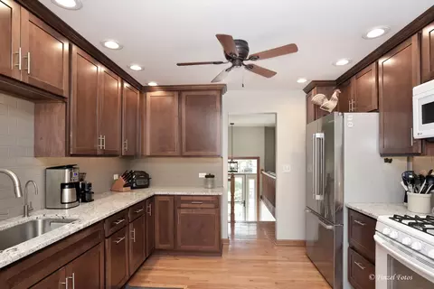 Kitchen - 3924 Shiloh Dr, Johnsburg, IL 60051 photo 2 of 2