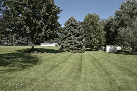 Exterior - 3924 Shiloh Dr, Johnsburg, IL 60051 photo 7 of 12