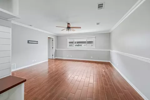 Living - 17008 Forest Ave, Oak Forest, IL 60452 photo 6 of 6