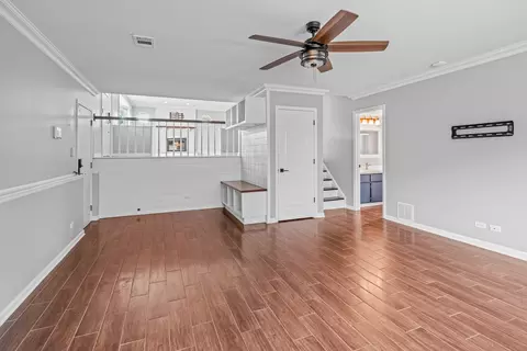 Living - 17008 Forest Ave, Oak Forest, IL 60452 photo 5 of 6