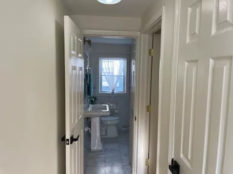 Entry Way - 3809 W Wabansia Ave, Chicago, IL 60647 photo 2 of 4