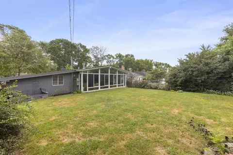 Exterior - 406 S Williston St, Wheaton, IL 60187 photo 6 of 7