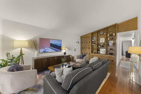 Living - 406 S Williston St, Wheaton, IL 60187 photo 1 of 3