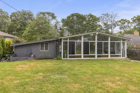 Exterior - 406 S Williston St, Wheaton, IL 60187 photo 7 of 7