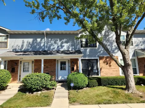 4141 Continental Dr, Waukegan, IL 60087
