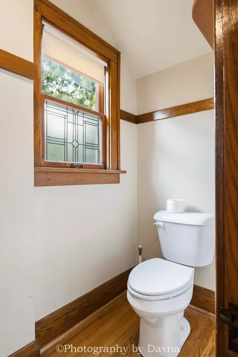 Bath - 619 S Harrison Ave, Kankakee, IL 60901 photo 2 of 5