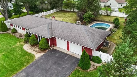 View/Area - 1218 Oakleaf Ave, Mchenry, IL 60051 photo 1 of 9