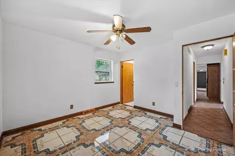 Entry Way - 1218 Oakleaf Ave, Mchenry, IL 60051 photo 3 of 3