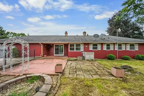 Exterior - 1218 Oakleaf Ave, Mchenry, IL 60051 photo 7 of 13