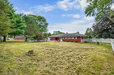 Exterior - 1218 Oakleaf Ave, Mchenry, IL 60051 photo 6 of 13