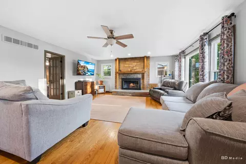 Living - 20301 Hellenic Dr, Olympia Fields, IL 60461 photo 1 of 1