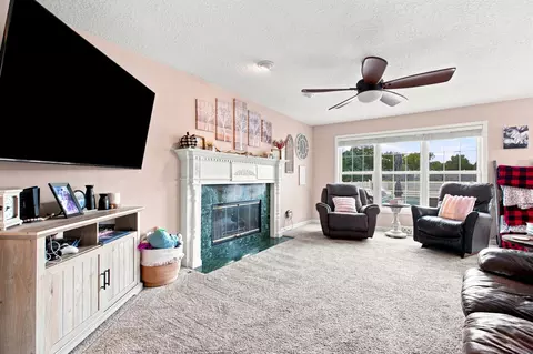 Living - 1521 Broadmoor, Mattoon, IL 61938 photo 1 of 1