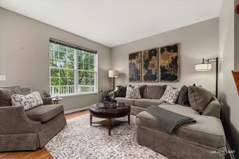 Living - 803 Brodhead Dr, Aurora, IL 60504 photo 1 of 5