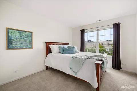 Bedroom - 803 Brodhead Dr, Aurora, IL 60504 photo 2 of 2