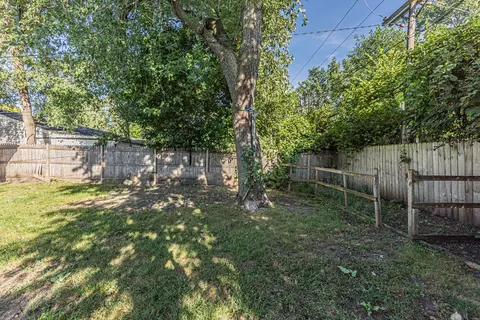 Exterior - 63 W Manchester Dr, Wheeling, IL 60090 photo 4 of 6