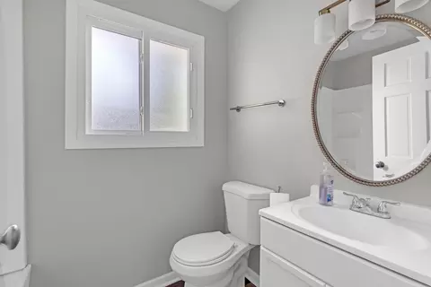 Bath - 63 W Manchester Dr, Wheeling, IL 60090 photo 2 of 2