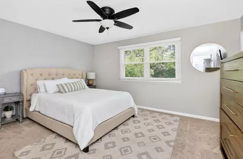 Bedroom - 1905 Cheshire Ln, Wheaton, IL 60189 photo 2 of 2