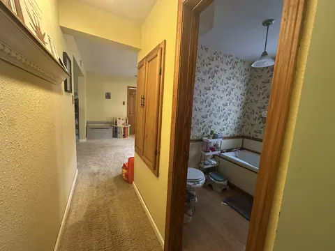 Entry Way - 402 E Belleville Ave, Christopher, IL 62822 photo 2 of 6