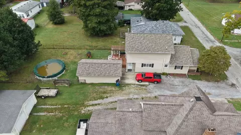 View/Area - 402 E Belleville Ave, Christopher, IL 62822 photo 1 of 3