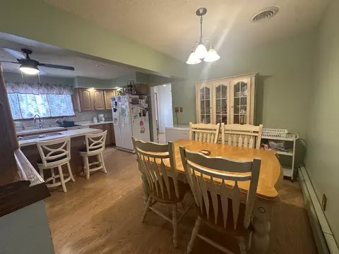 Dining - 402 E Belleville Ave, Christopher, IL 62822 photo 3 of 3