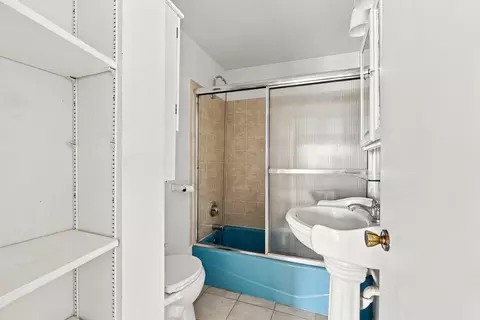 Bath - 1633 Park St, Mchenry, IL 60050 photo 1 of 2