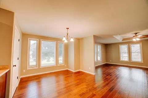 Living - 472 E Cherry St, Watseka, IL 60970 photo 7 of 8