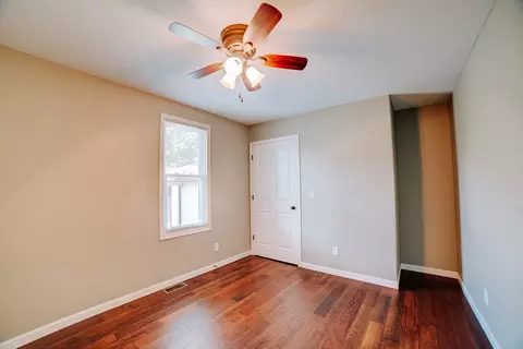 Bedroom - 472 E Cherry St, Watseka, IL 60970 photo 1 of 7