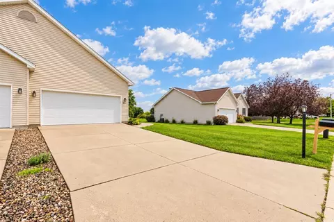 Exterior - 603 Wildberry Dr, Normal, IL 61761 photo 3 of 10