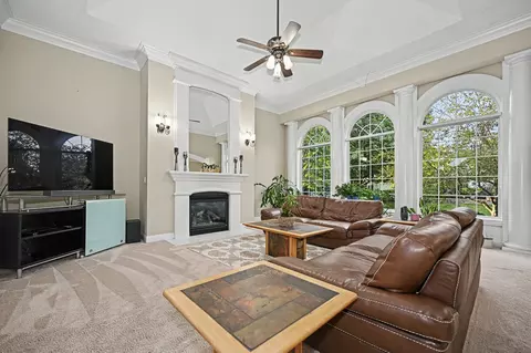 Living - 18 Stonebrook Ct, Bloomington, IL 61704 photo 4 of 14