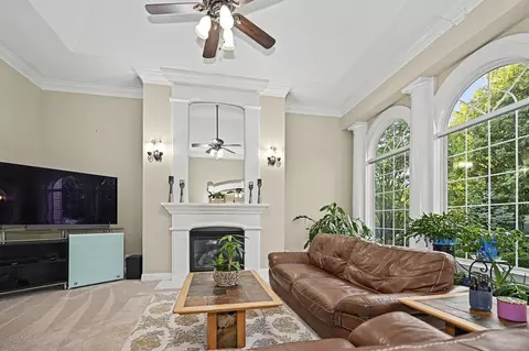 Living - 18 Stonebrook Ct, Bloomington, IL 61704 photo 5 of 14
