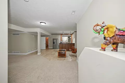 Entry Way - 18 Stonebrook Ct, Bloomington, IL 61704 photo 13 of 14