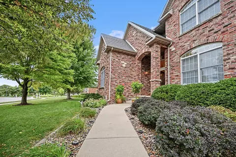 Exterior - 18 Stonebrook Ct, Bloomington, IL 61704 photo 17 of 30